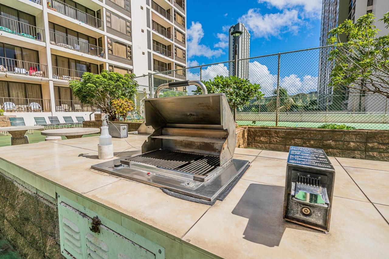 Waikiki Banyan, Pool, Parking, Sauna, Jacuzzi, WiFi, BBQ, AC, Honolulu Luaran gambar