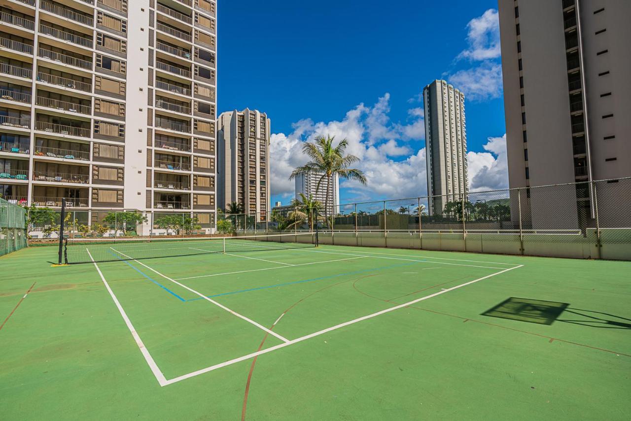 Waikiki Banyan, Pool, Parking, Sauna, Jacuzzi, WiFi, BBQ, AC, Honolulu Luaran gambar
