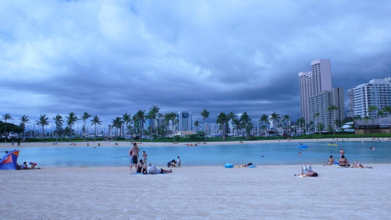 Waikiki Banyan, Pool, Parking, Sauna, Jacuzzi, WiFi, BBQ, AC, Honolulu Luaran gambar