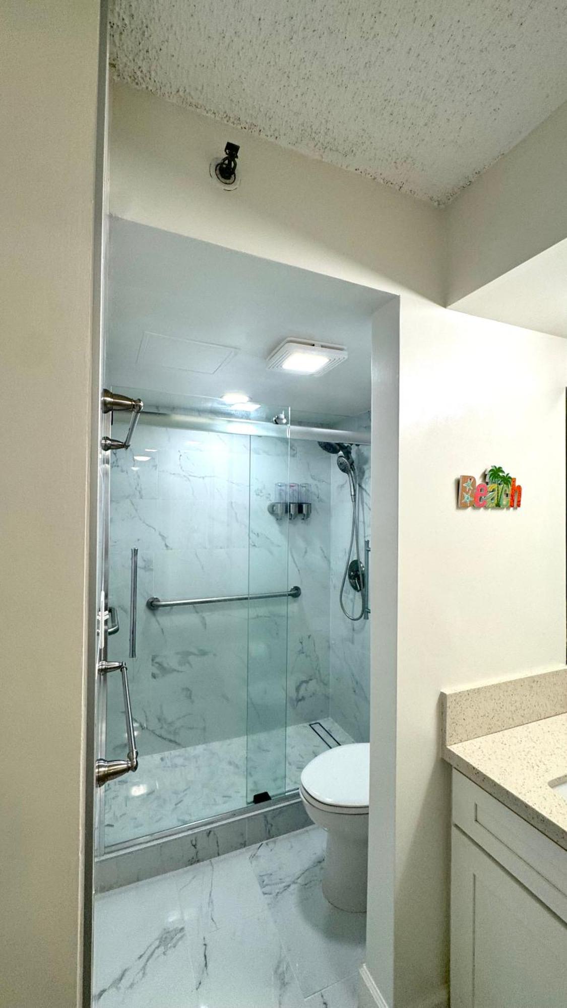 Waikiki Banyan, Pool, Parking, Sauna, Jacuzzi, WiFi, BBQ, AC, Honolulu Luaran gambar